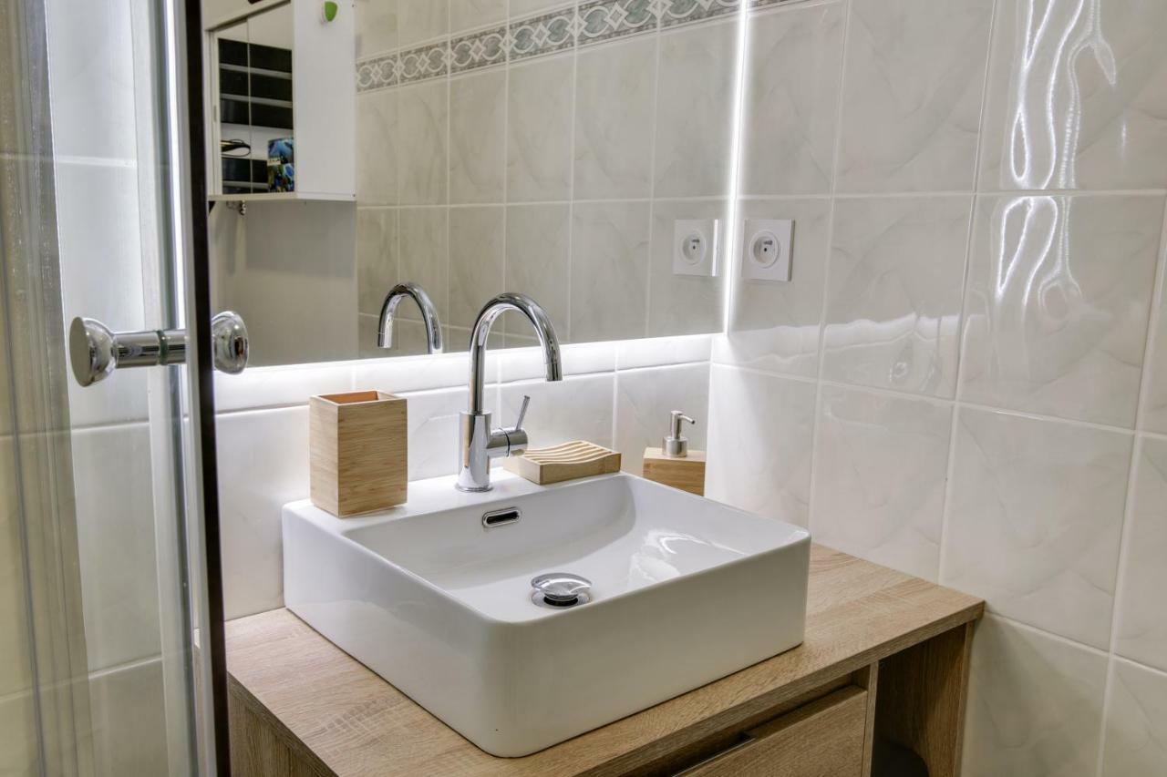 Ferienwohnung Votre Escale - Le Globe Trotteur Niort Exterior foto